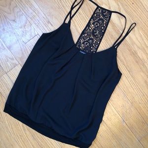 Black express tank top